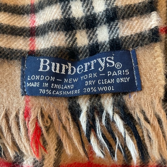 Vintage Authentic Burberrys Scarf Made in England. 70cashmere 30%wool. - Picture 3 of 7